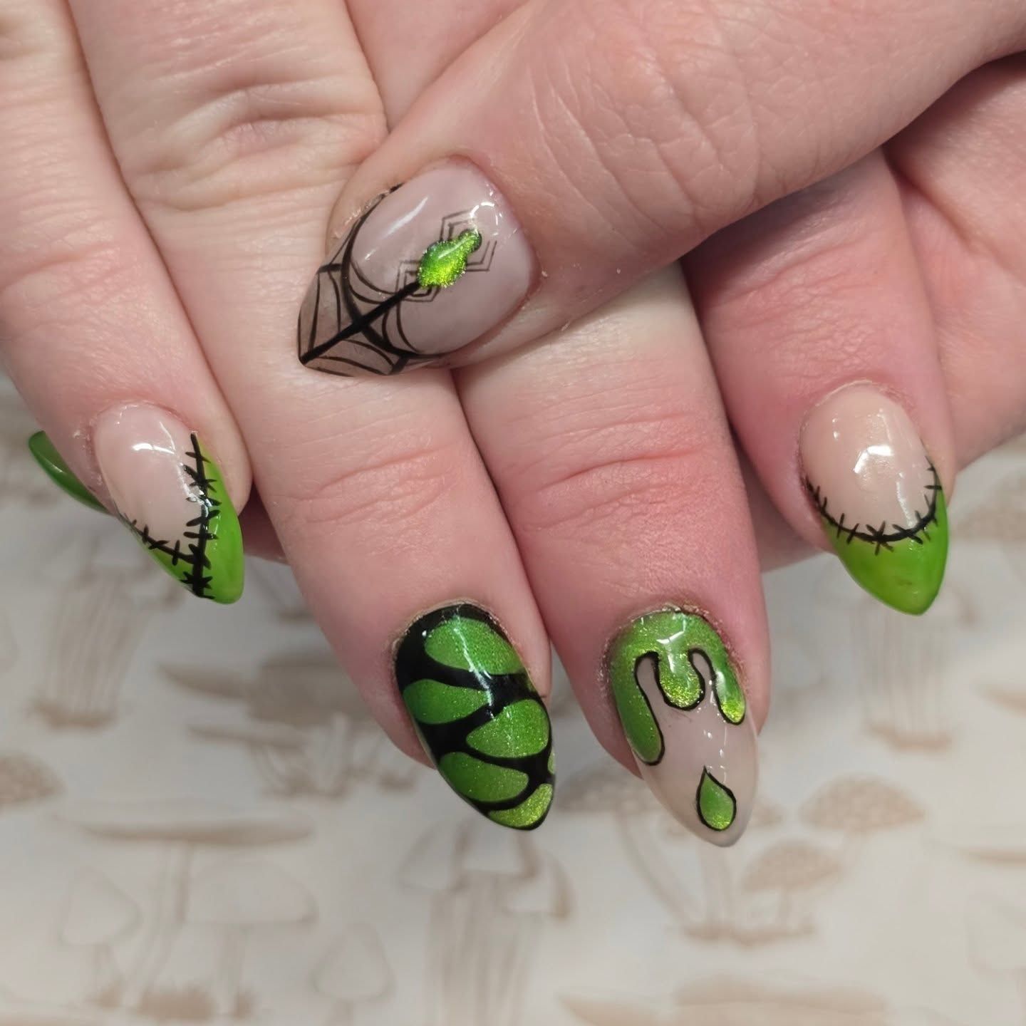 sasconails 1762452047 3759371459723677452 67157556461